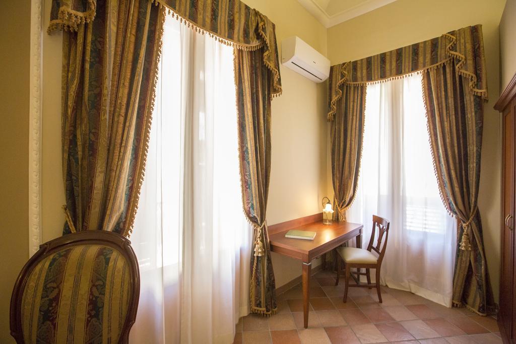 Palazzo Raho Otel Cefalù Oda fotoğraf